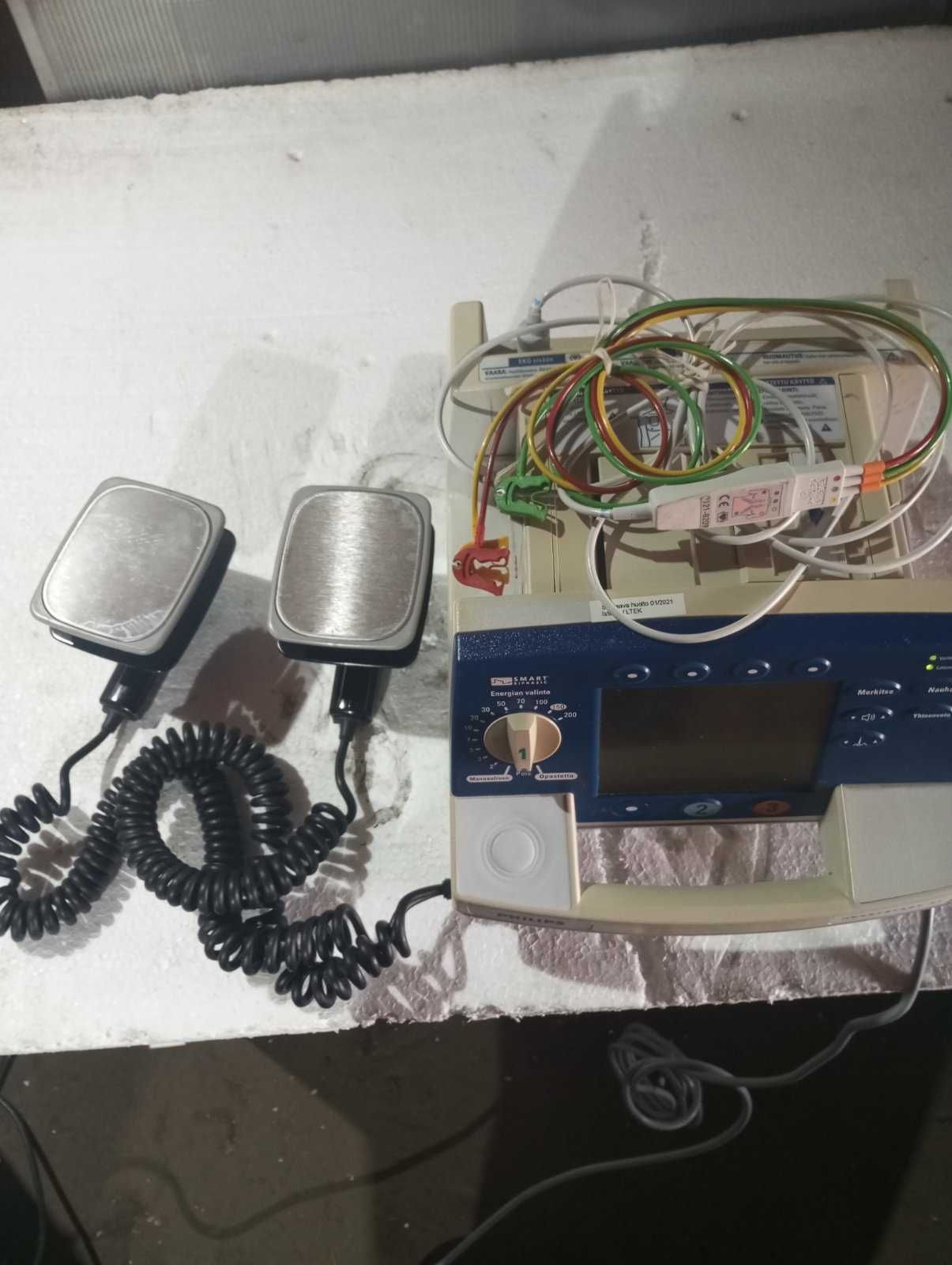 Дефибриллятор  Philips HeartStart XL Biphasic
