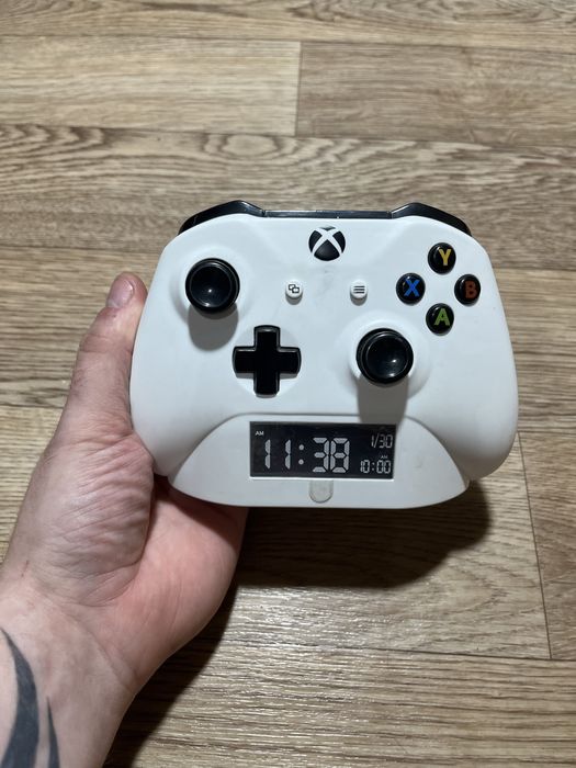 Настольные часы джойстик x box