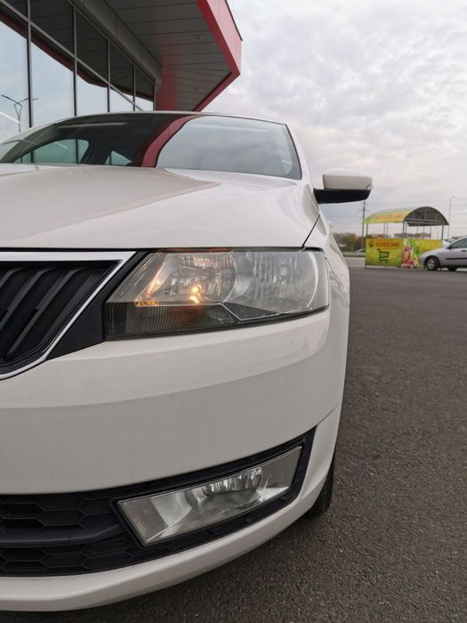 Rapid spaceback 1.6 tdi 85 kw.