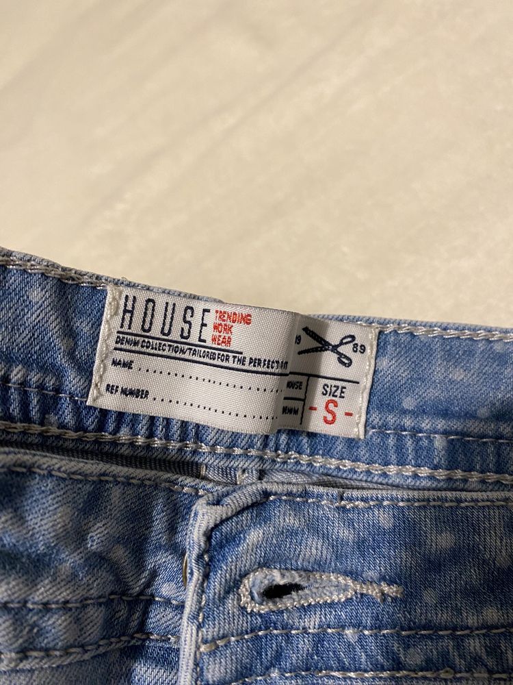 Jeansowe krótkie spodenki w kropki House S