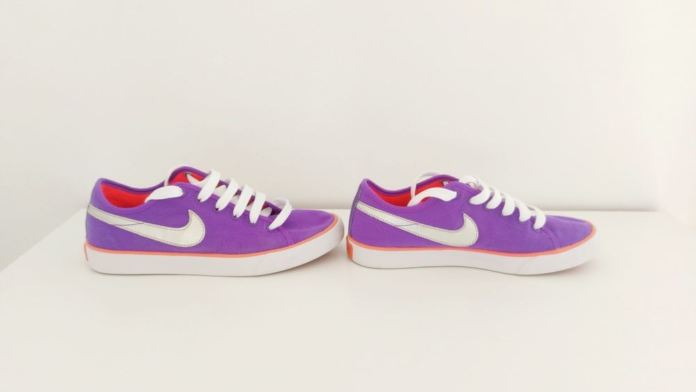 Sapatilhas Mulher Nike 37.5 Roxo