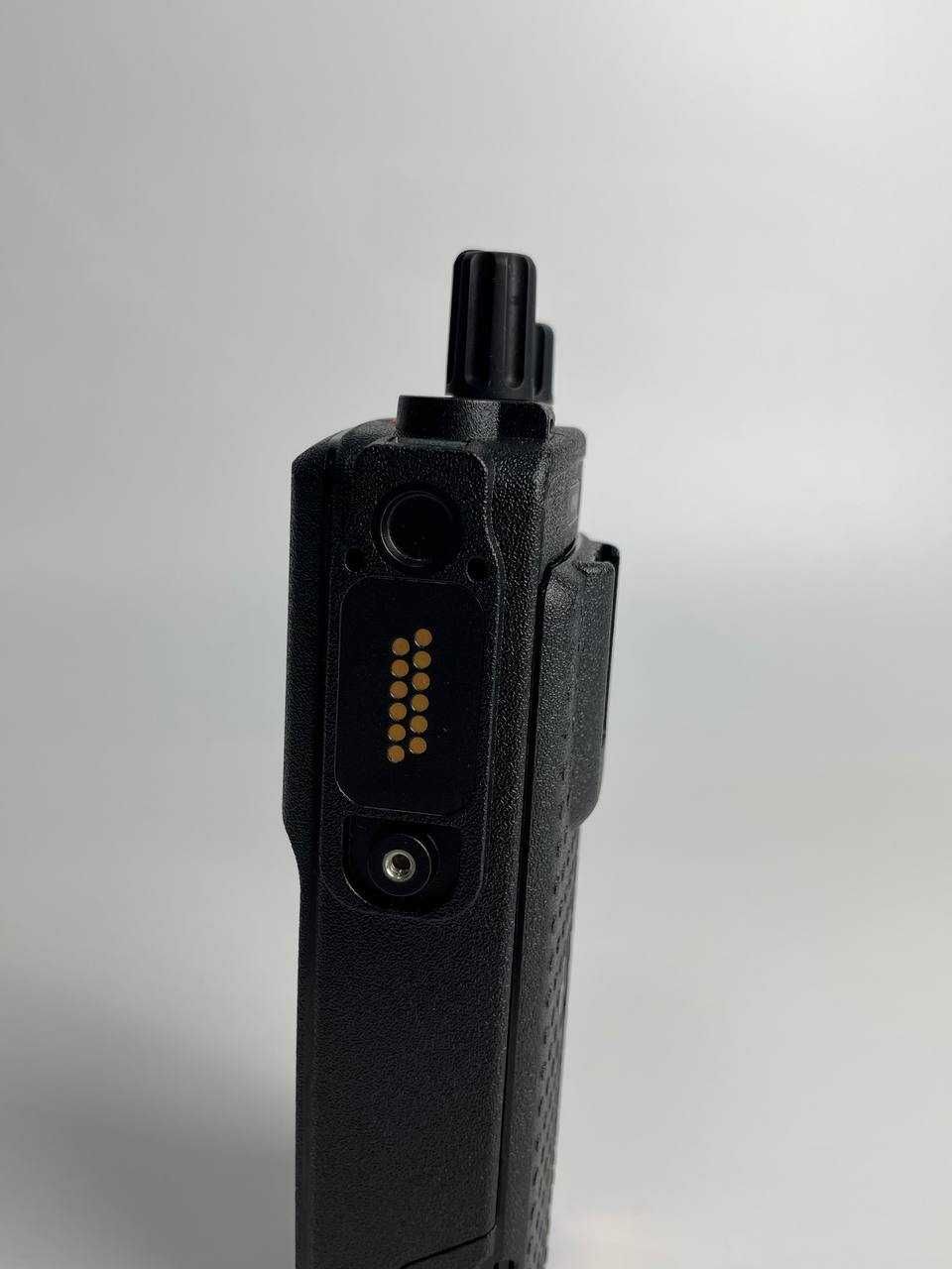 Рація Motorola DP4401E, хвилі - VHF, стан - Нова