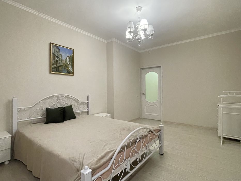 Надійність, тепло, укриття — дім для спокійного життя у Києві