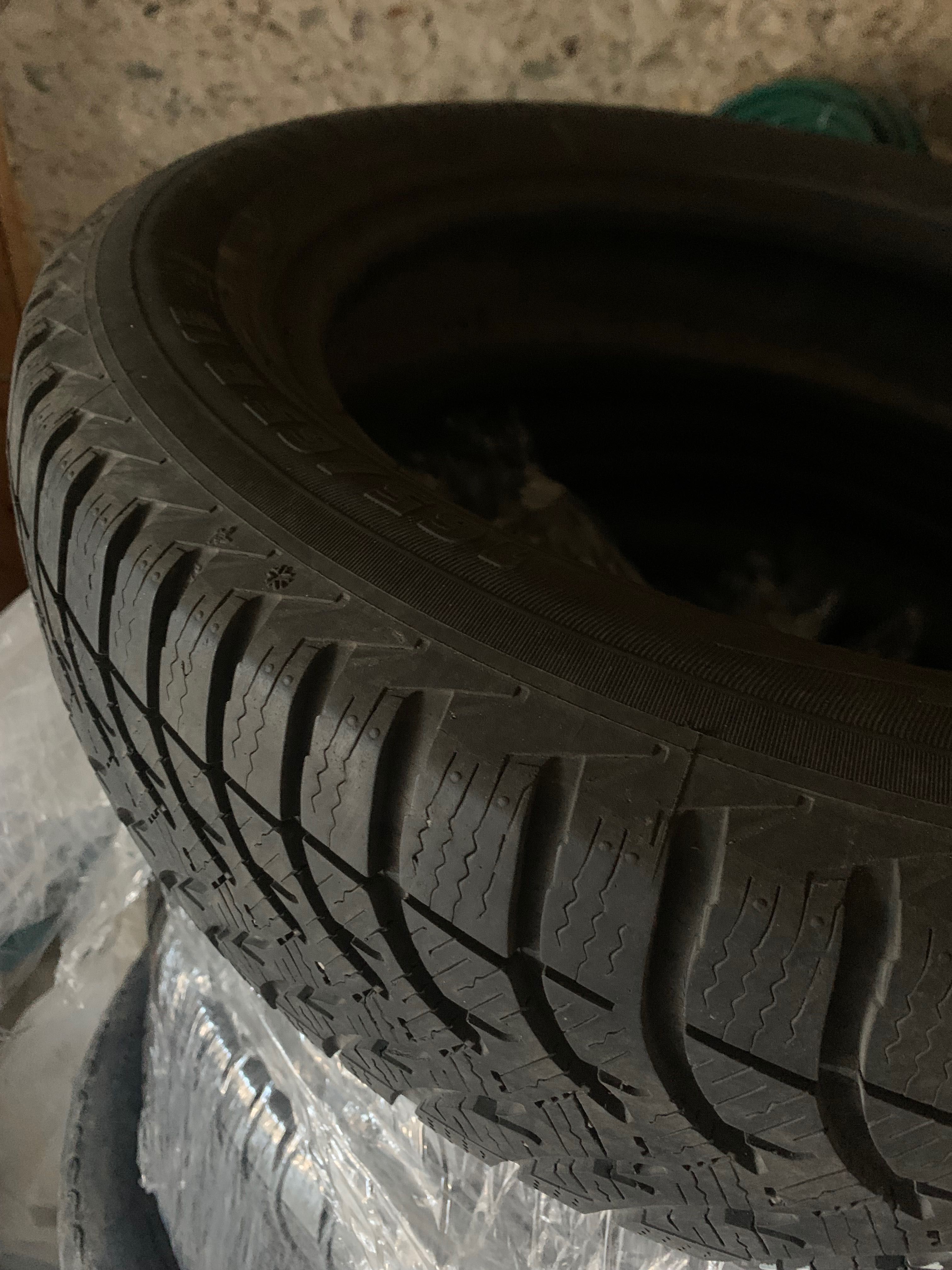 Продам Зимові Автошини 165/65 R15