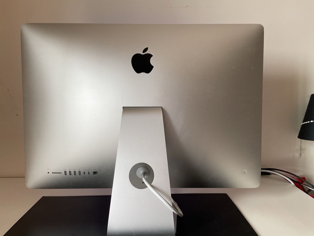 iMac 27" Retina 5K (Late 2015) – Bom estado – Teclado incluído