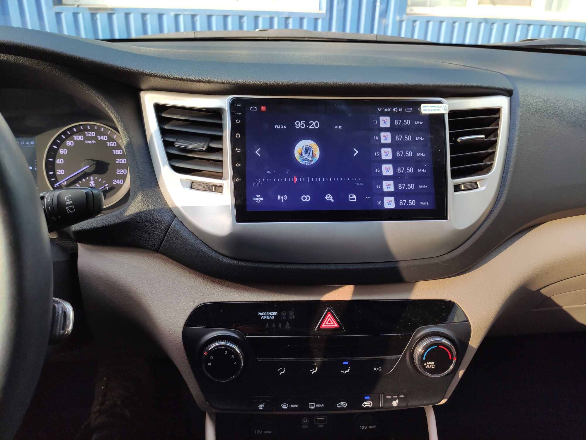 Мощная магнитола Hyundai Tucson с CarPlay 4G LTE+ QLED 8 ядер проц.