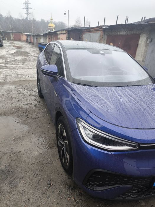 Aвтомобіль Wolwagen ID5 PRO