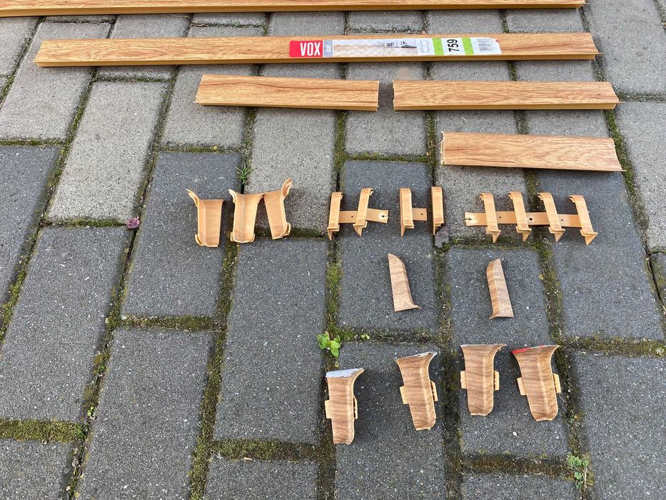 Listwa przypodłogowa, listwy VOX IZZI kolor 759-59 Olcha miodowa