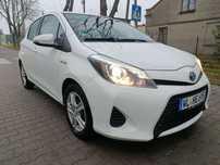 Toyota Yaris Toyota Yaris 1.5 Hybryda Model 2013 Full opcja Ledy