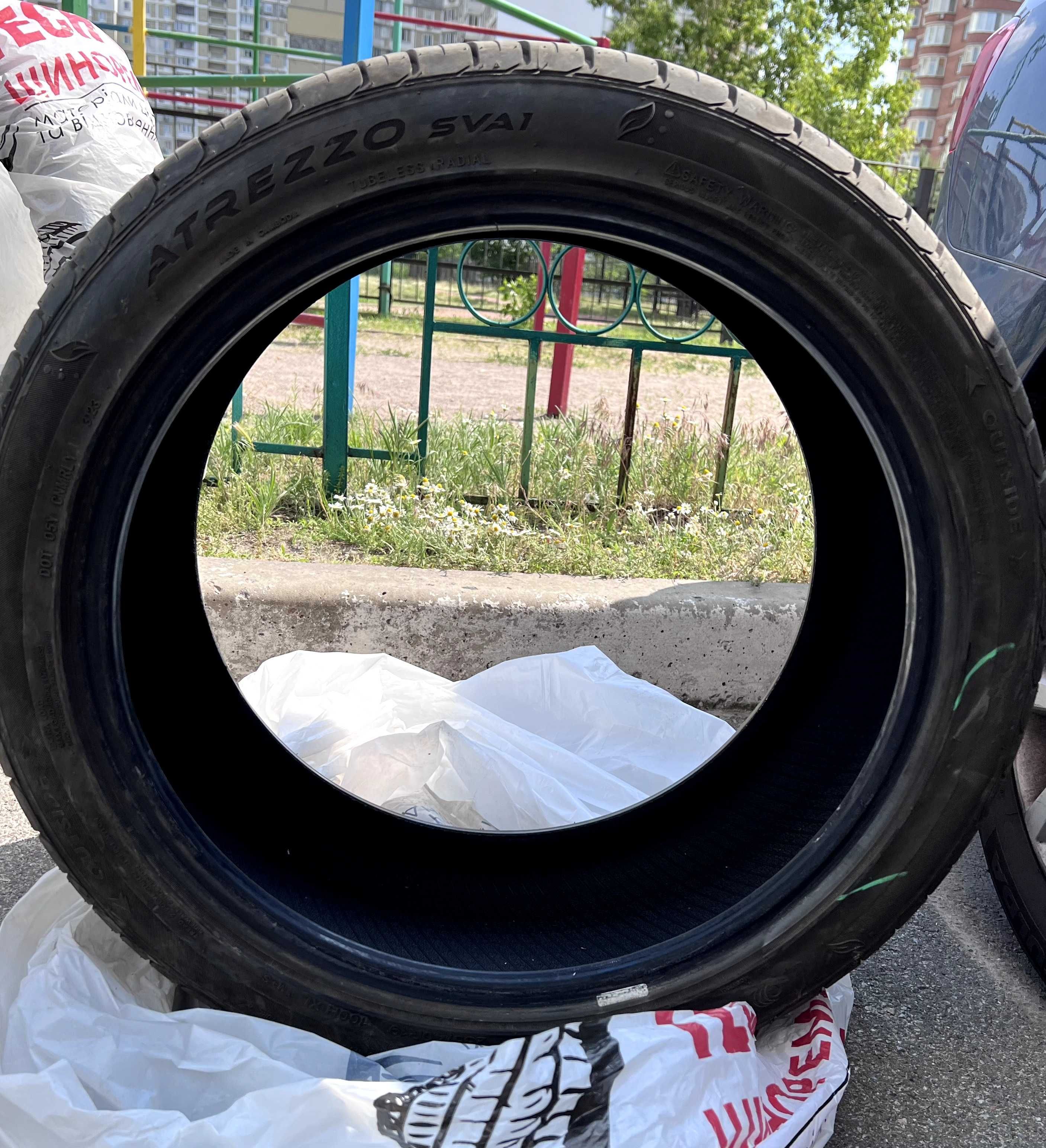 Шини РОЗПАРОВКИ 255/40 R19 Firestone FireHawk (2)/ Sailun Atrezzo (2)