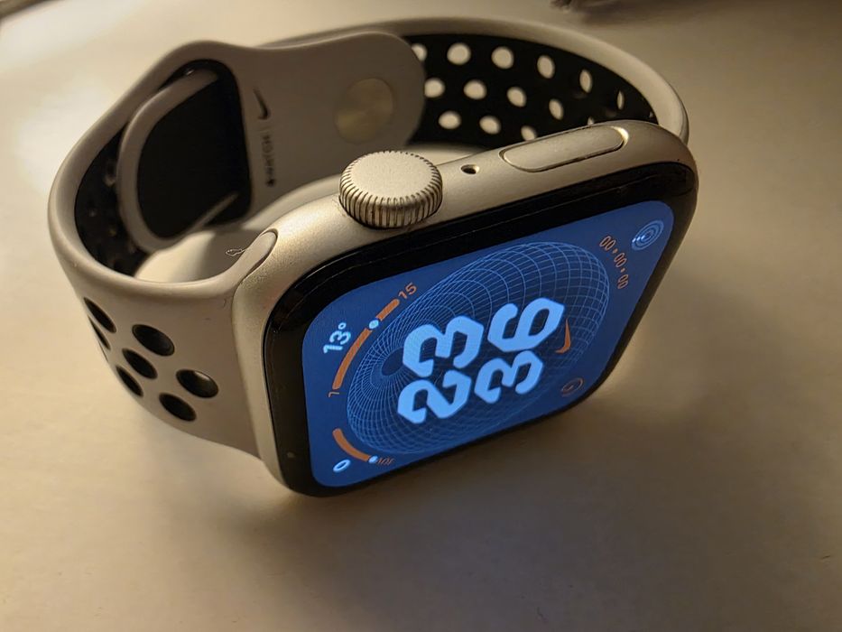 Apple Watch SE Nike 44mm como novo!