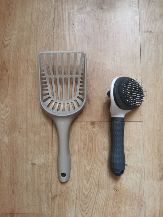 Szczotka samoczysząca Łopatka do kuwety Smycz