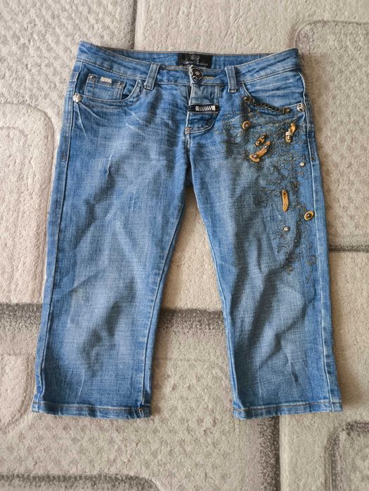 Капри женские молодежка."Victoria Beckham"