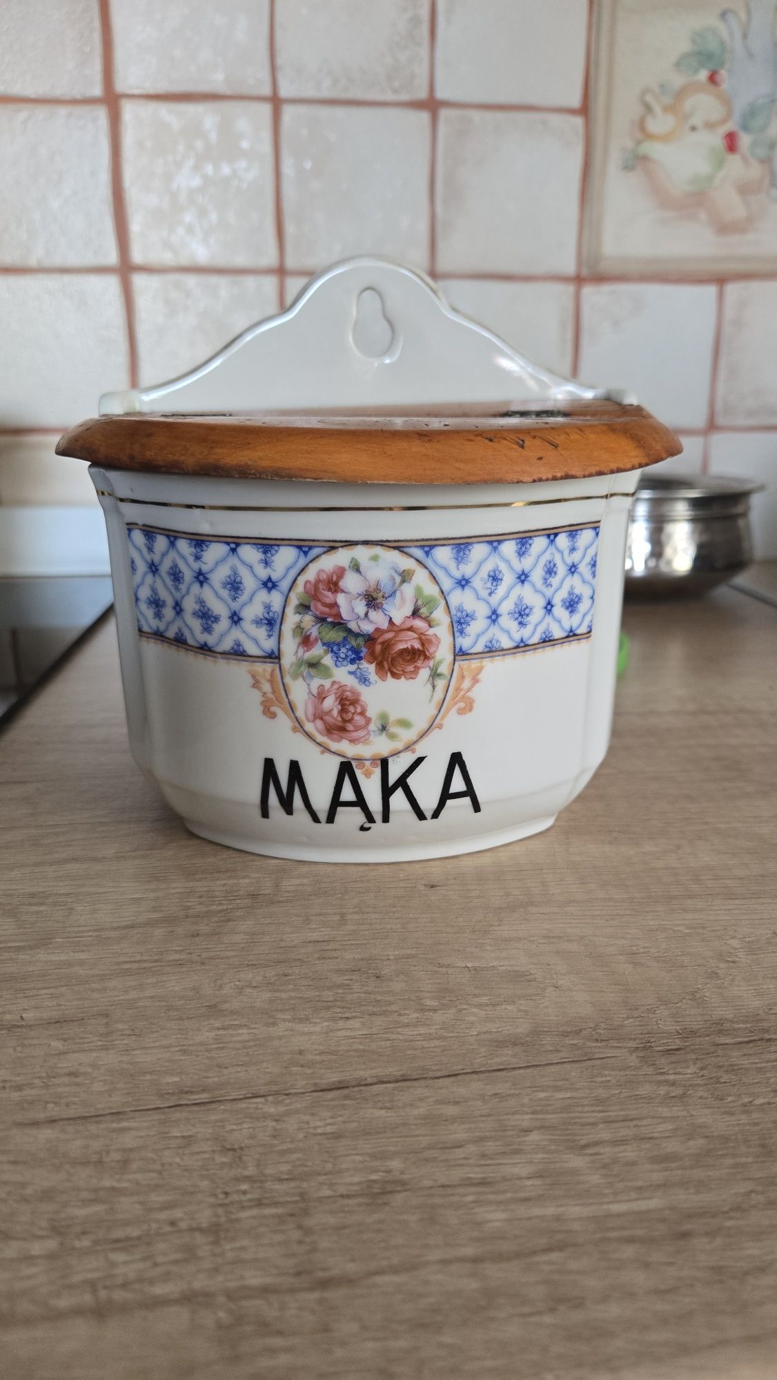 Stare pojemniki kuchenne