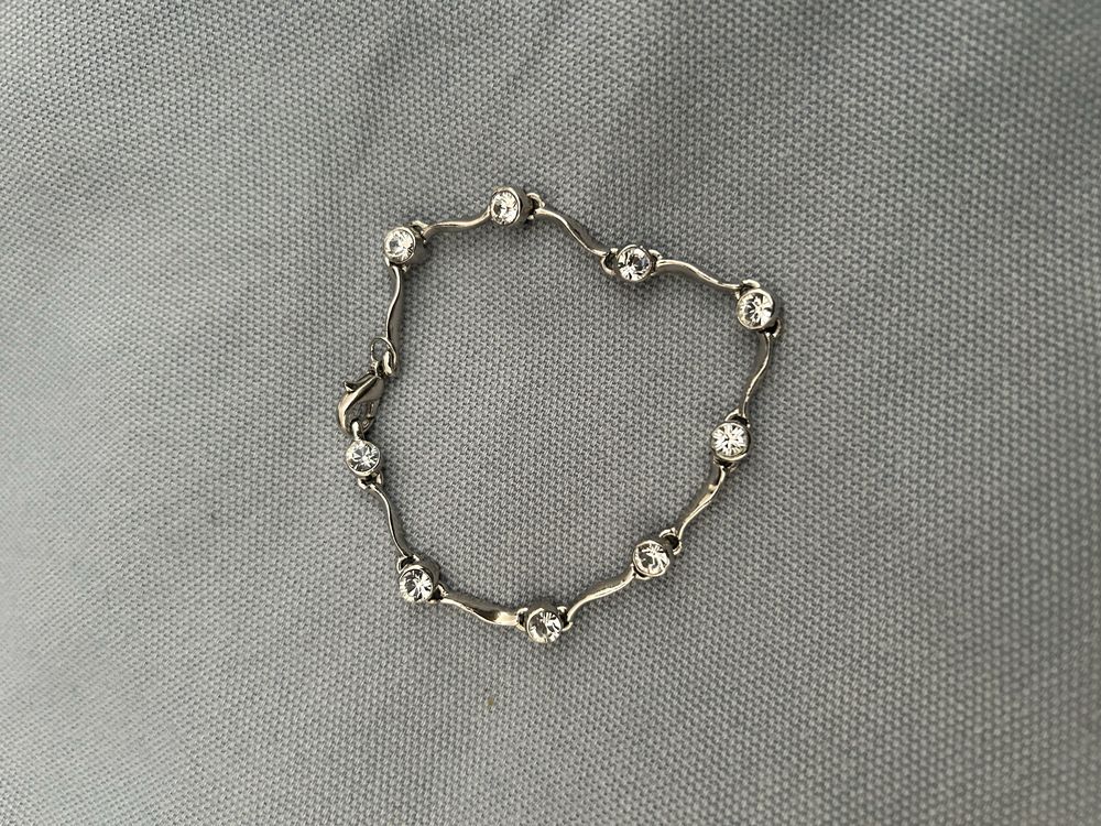 Pulseira prata com brilhantes mulher