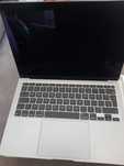 MacBook Air 13 with Aplle