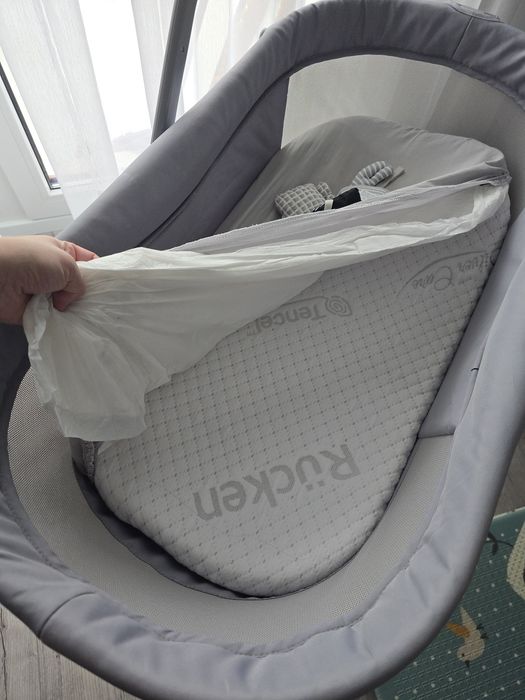 Chicco baby hug 4w1 z tacka do karmienia