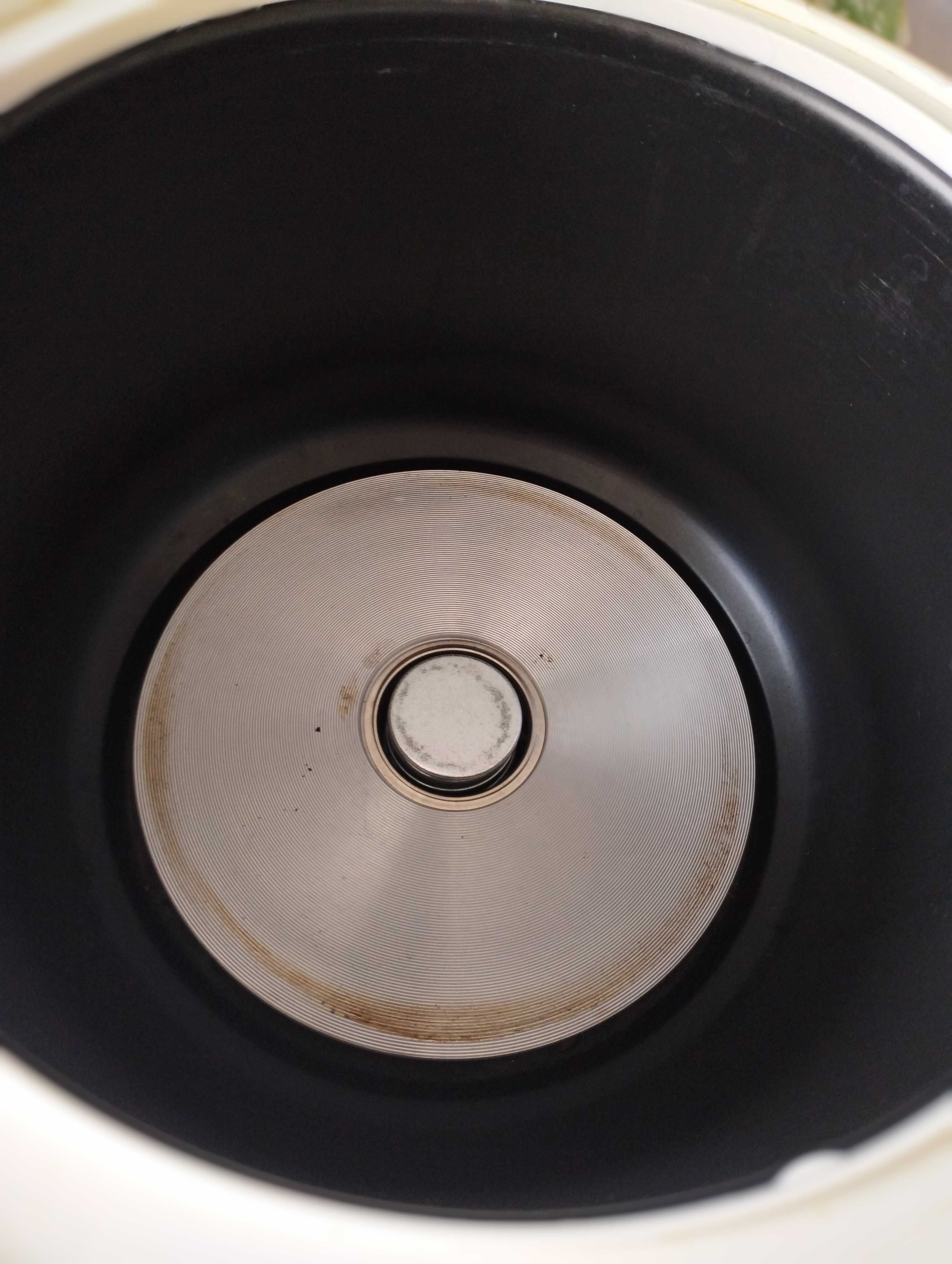 Мультиварка ROTEX RMC532-W