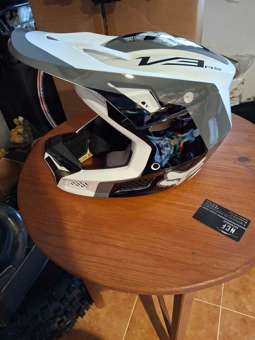 Capacete Fox V3 RS Efekt Novo