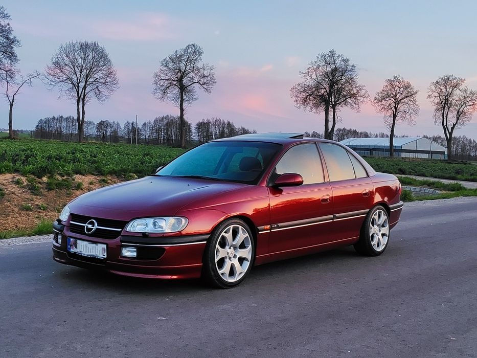 OMEGA MV6. Perfekcyjna. Bogata opcja. Niski przebieg.