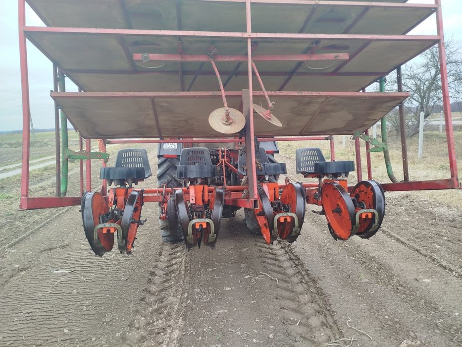 Sadzarka kubełkową, karuzelowa,  Checchi Magli