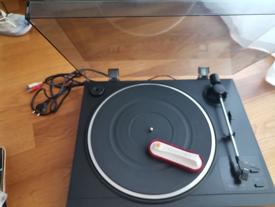 Gira-Discos Sony PS LX100