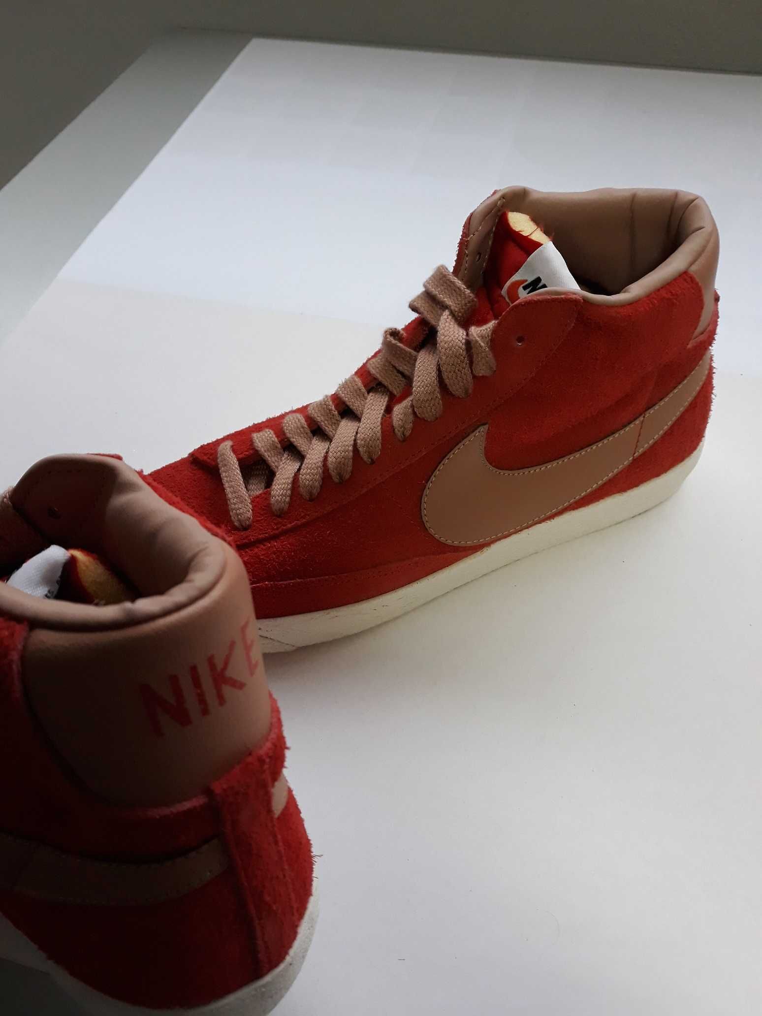 Sapatilhas de Edição Especial Nike Blazer Mid - n.º 41