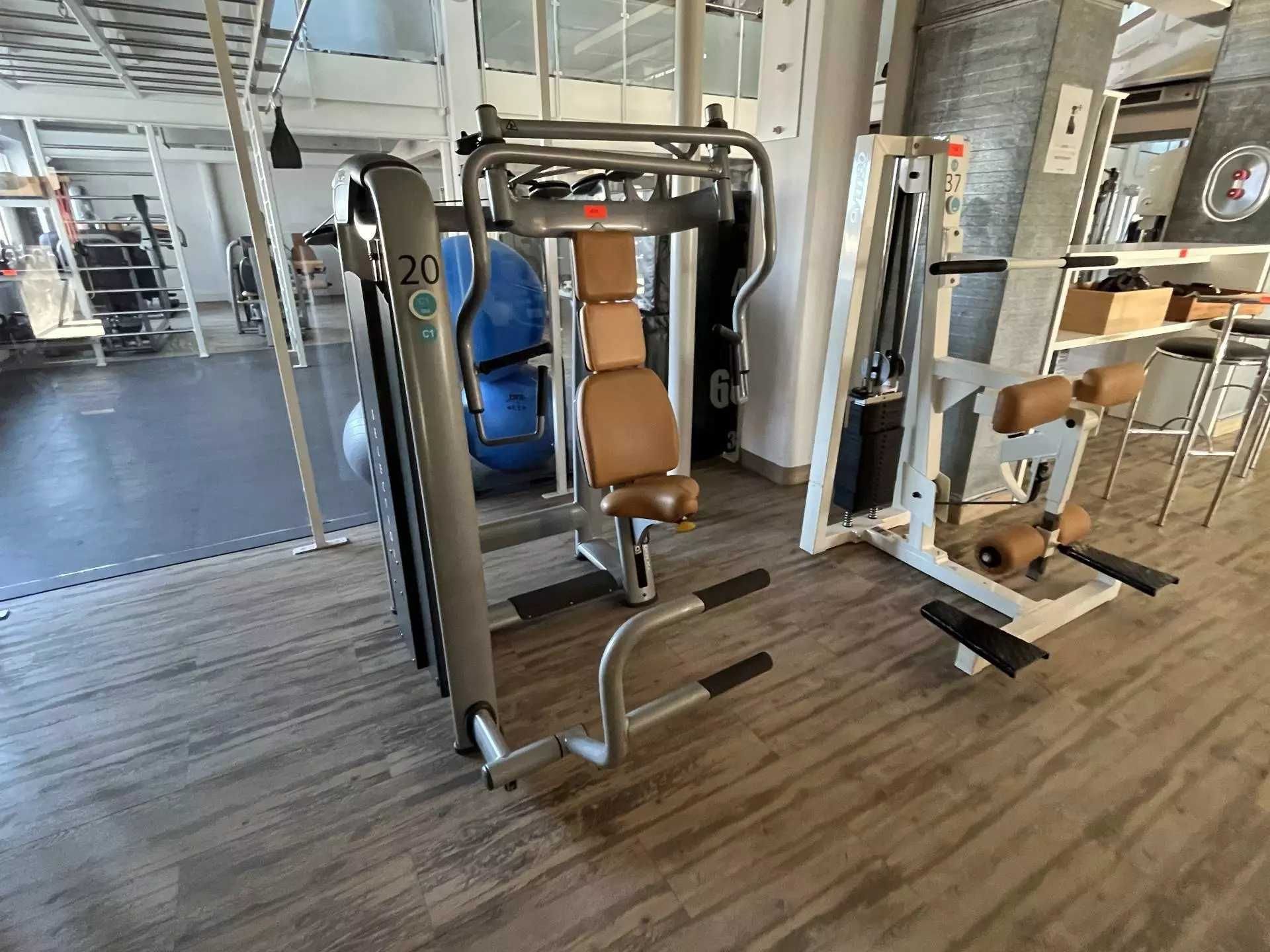 Technogym Selection zestaw 4 maszyn