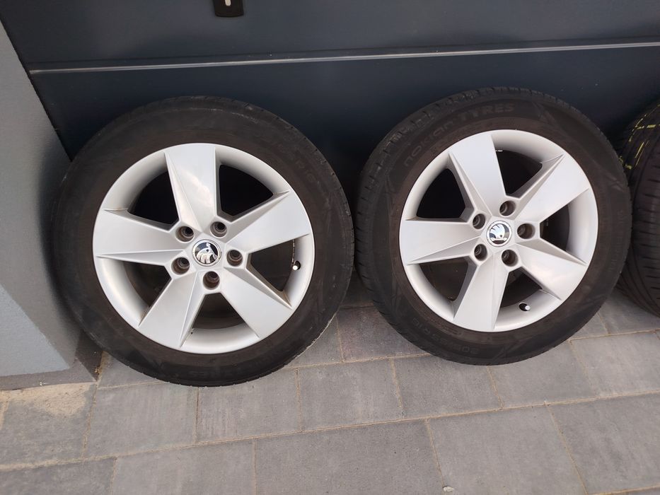 Opony letnie z felgami Skoda 16 cali