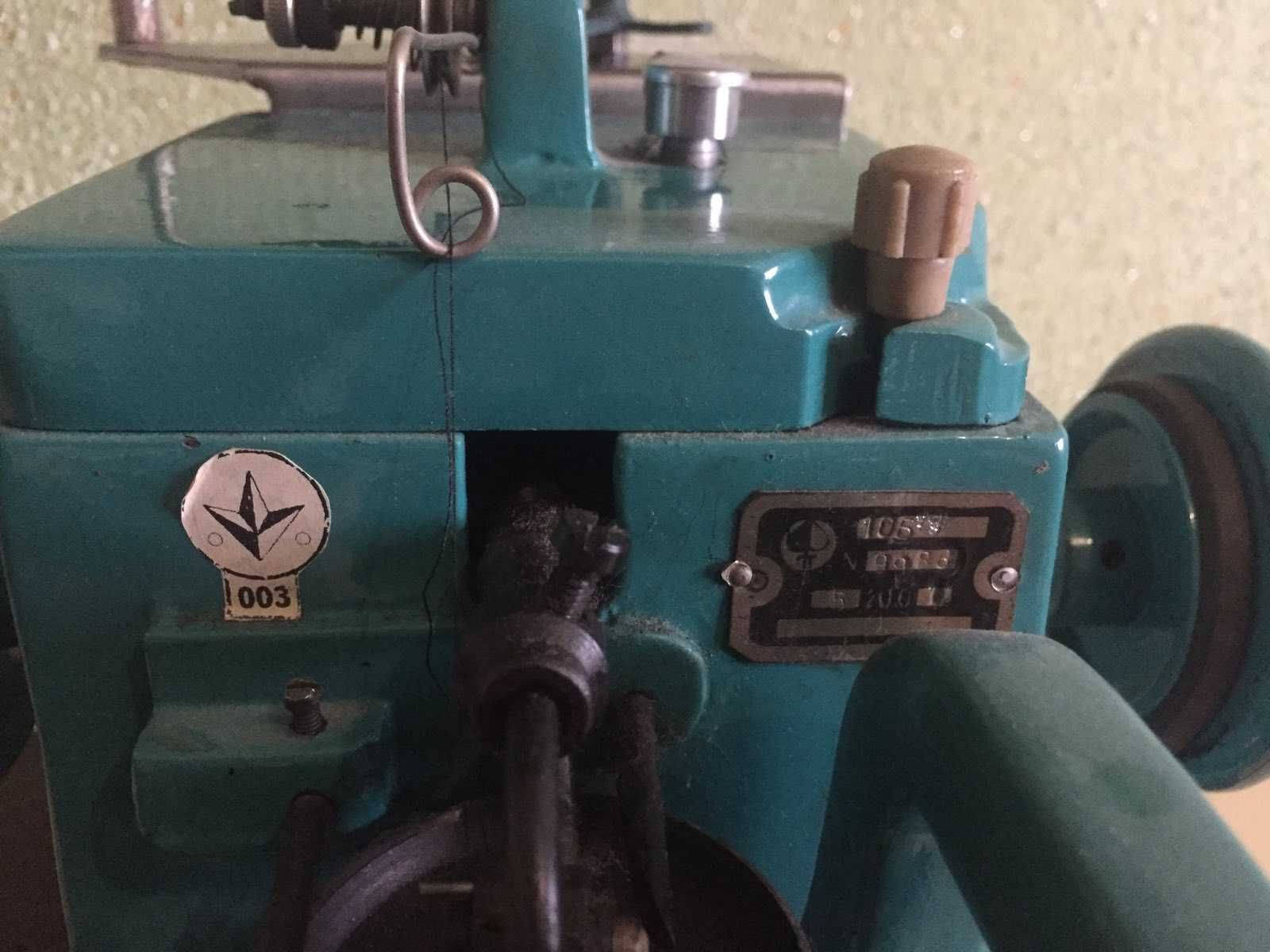 Промышленная швейная машинка для меха (Скорняжная)
