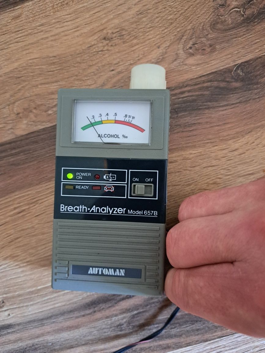 Alkomat Breath Analyzer  657B