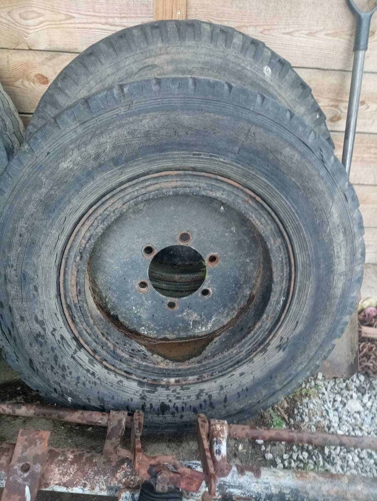 Sprzedam koła do przyczepy rolniczej HL811 i D47