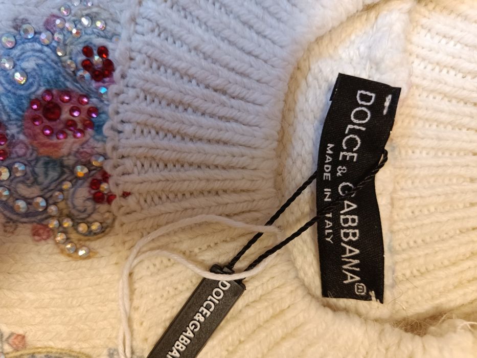 Дуже  гарний і теплий жіночий  светр