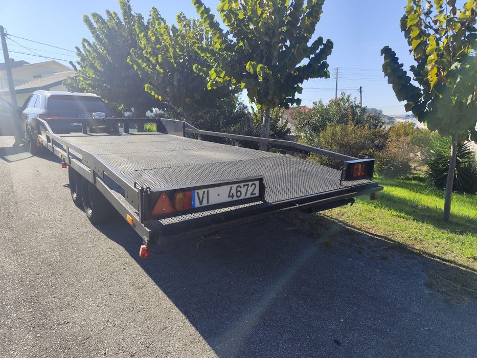 Atrelado Porta Carros