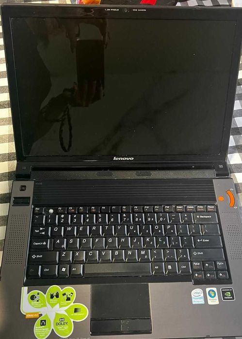 1_Komputer/Laptop LENOVO IdeaPad Y530