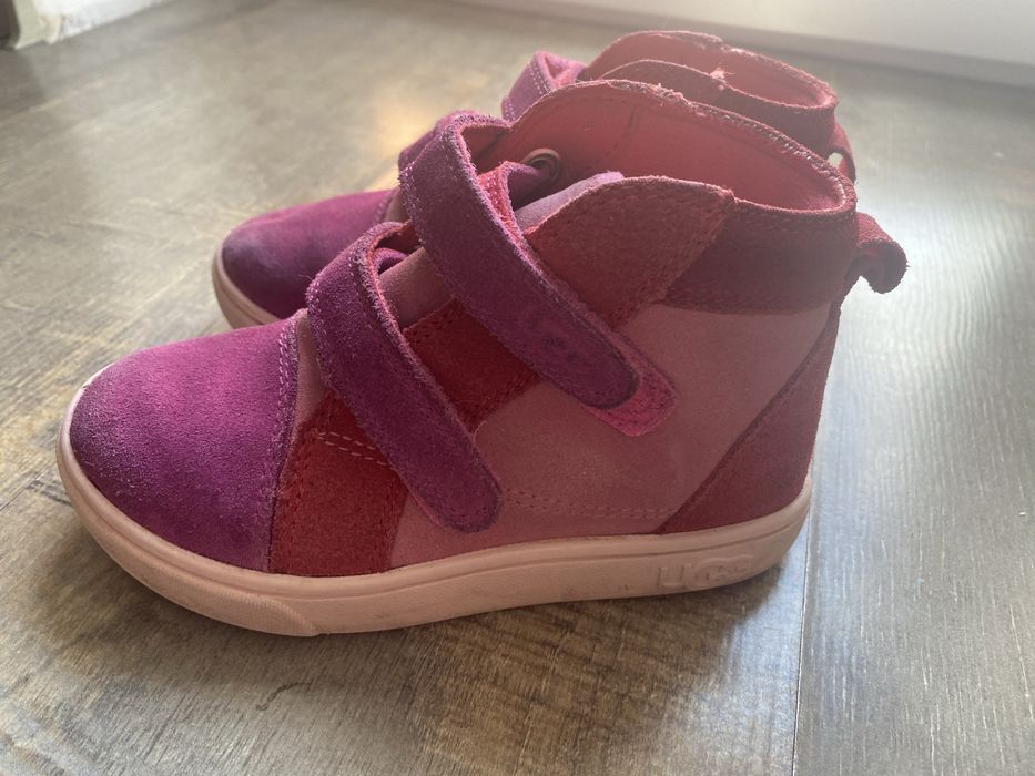 Ботинки ugg оригинал на девочку