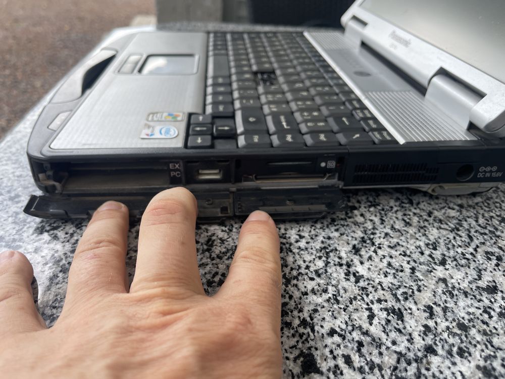 Протиударний ноутбук Panasonic CF74
