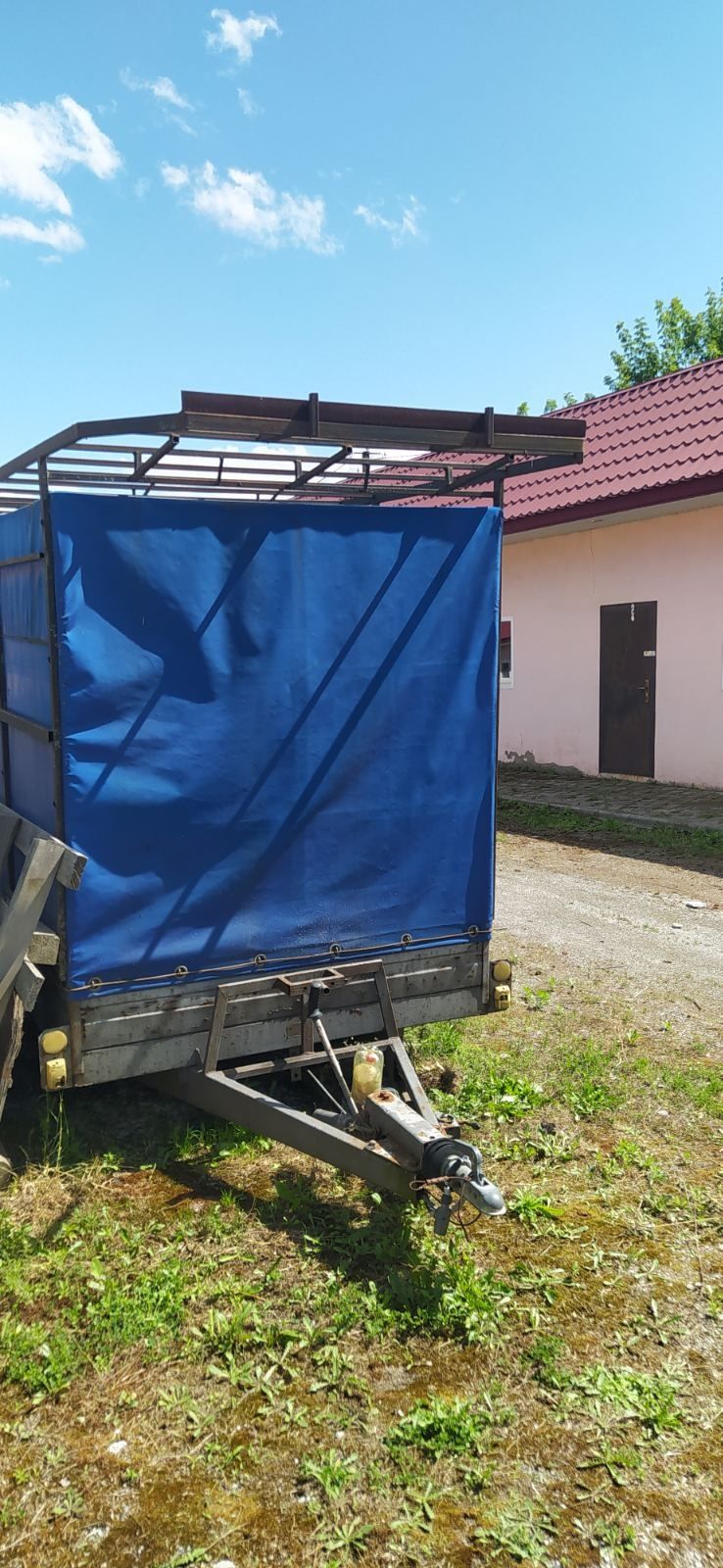 Причеп легковий вантажопідйомність 2т