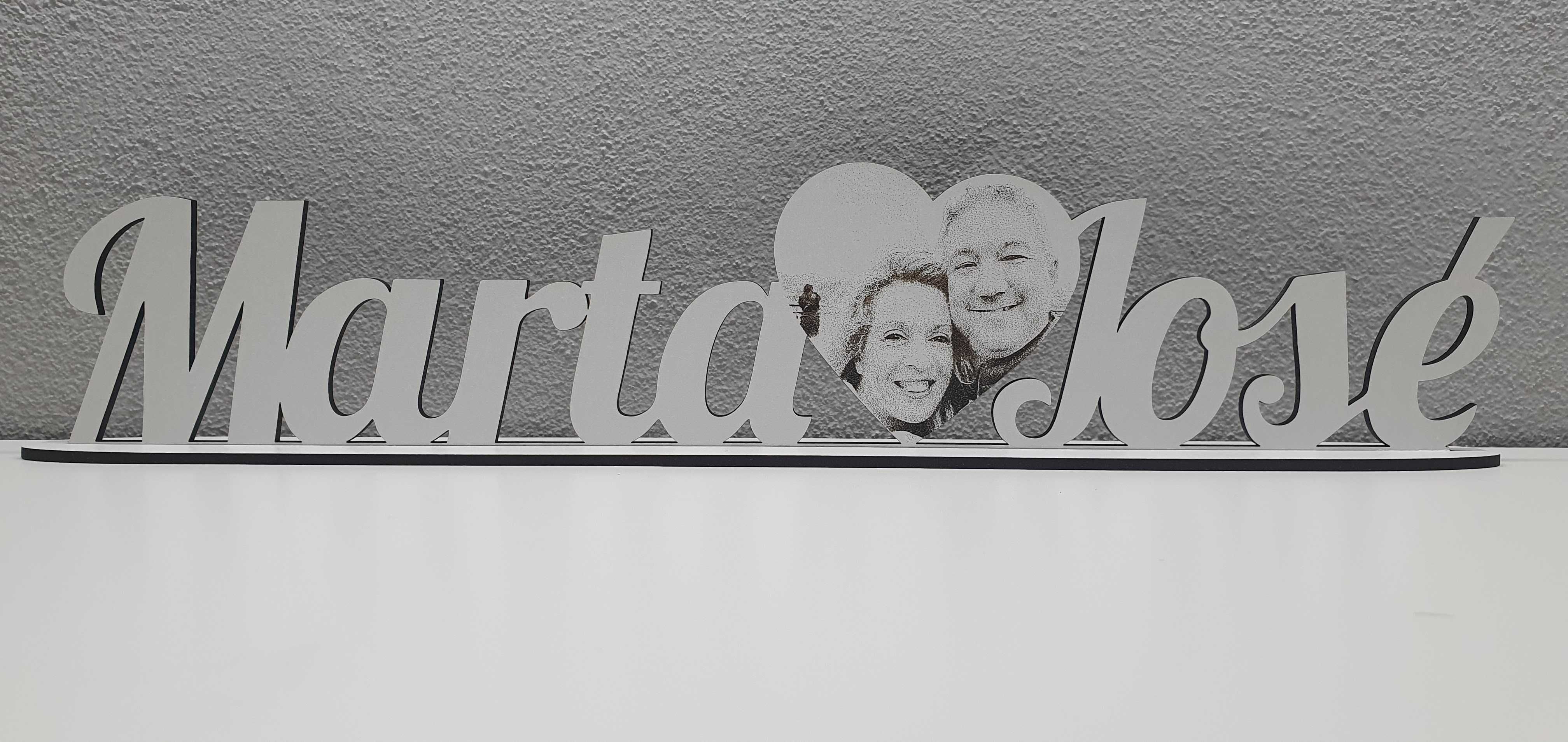 Placa personalizada com fotogravação