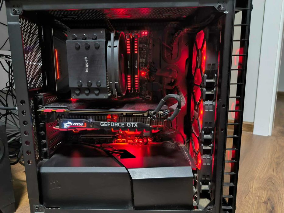 Komputer Core i7-7700K, 32 GB, GTX 1080 Ti + Monitor 144hz