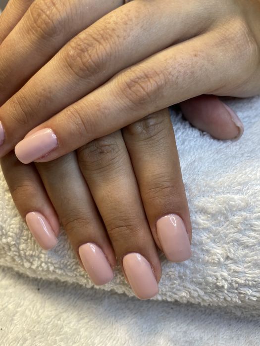 Unhas de Gel, verniz gel, acrilico e manicure e pedicure normal