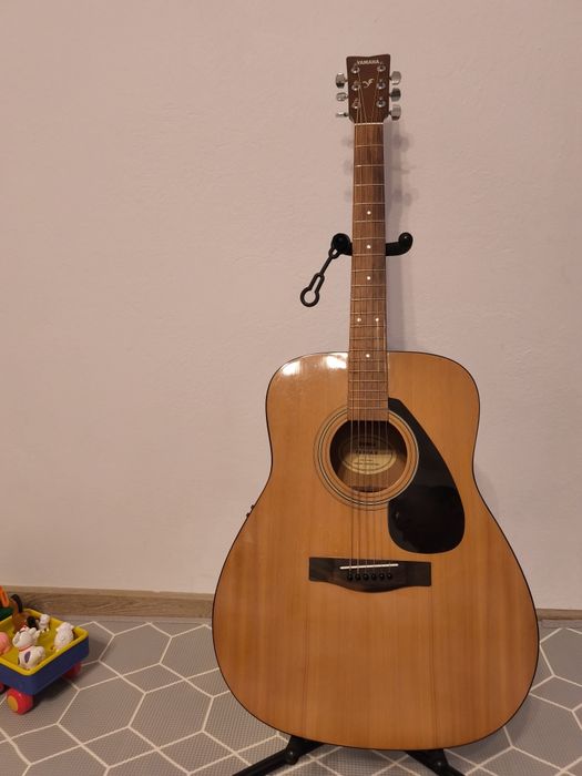 Gitara elektroakustyczna Yamaha FX310A II – świetne brzmienie