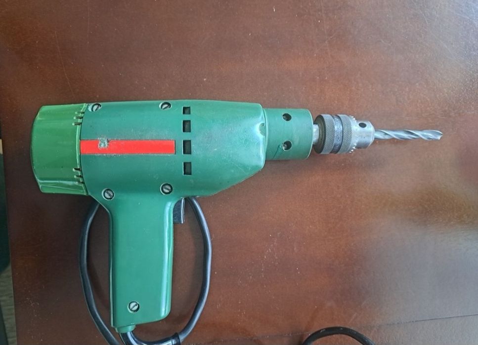 Kultowa wiertarka Celma PRCr 10/6 II B – klasyk PRL, działa jak nowa
K