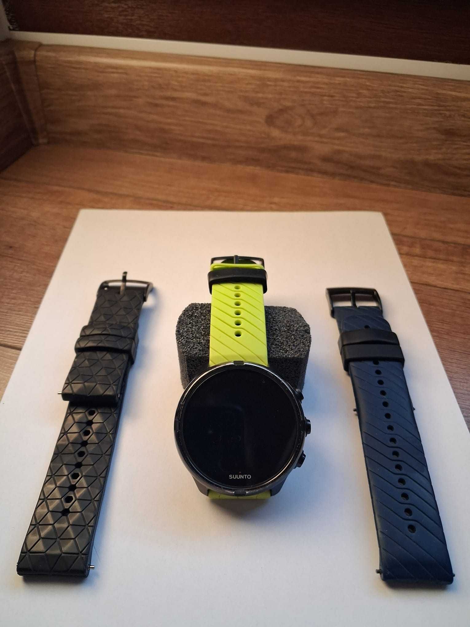 Zegarek SUUNTO 9 -lime