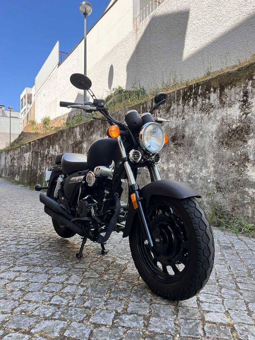 Vendo Keeway Superlight 125 EL como nova