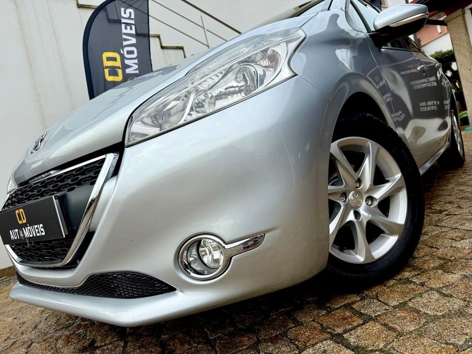 Peugeot 208 1.2 VTi SE Style