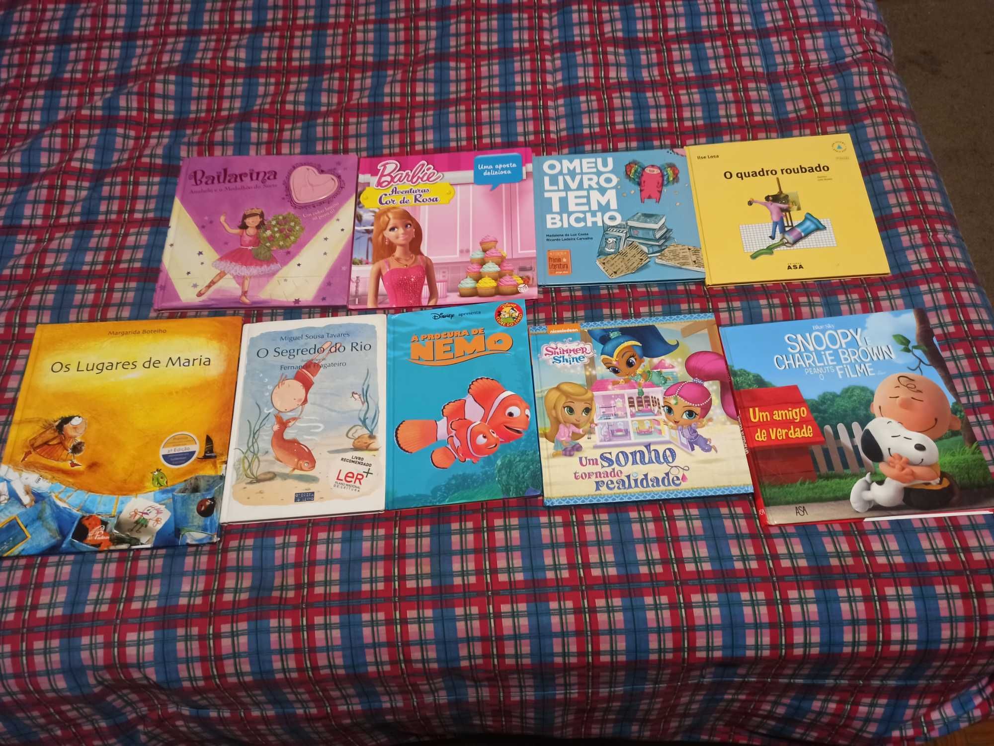 Livros infantis cada 1€