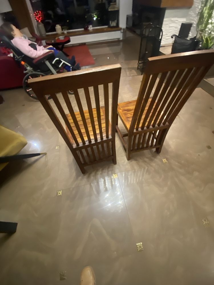 Krzesla z drewna egzotycznego 6 szt