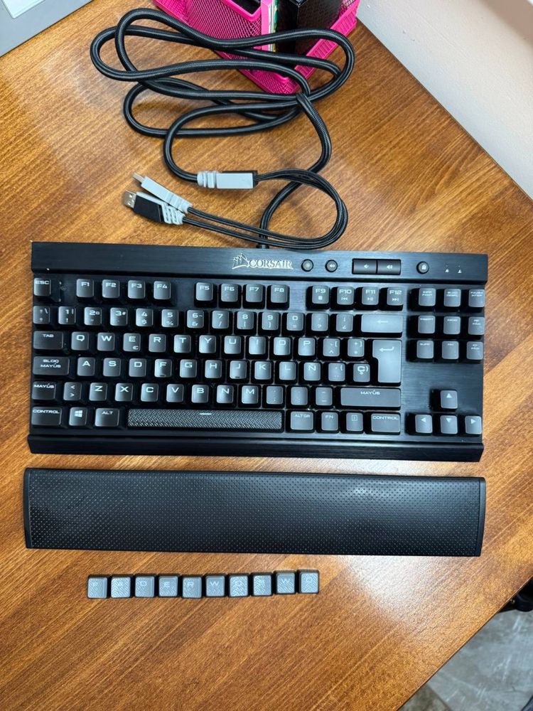 Corsair K65 cherry mx Speed RGB