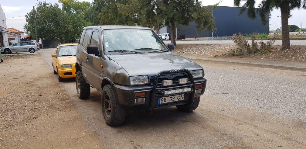 Peças nissan terrano 2